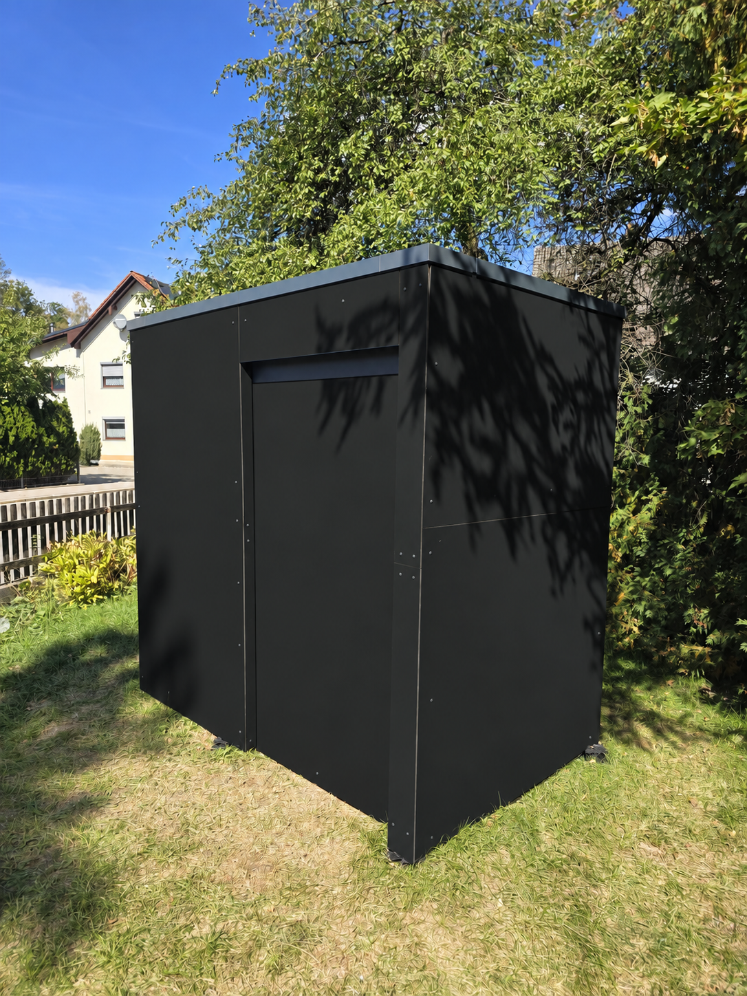 Garden Cube · Black